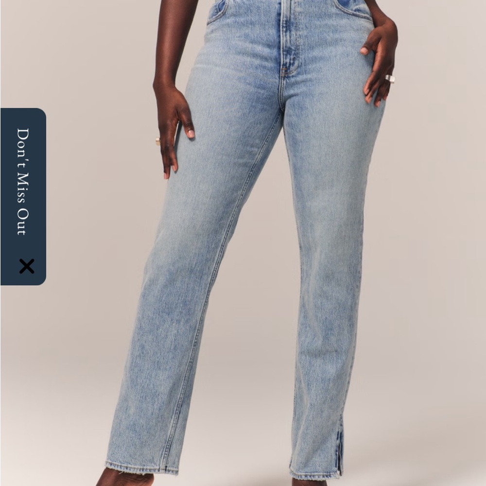 Abercrombie Curve Love Ultra High Rise 90s Straight Jean 29L